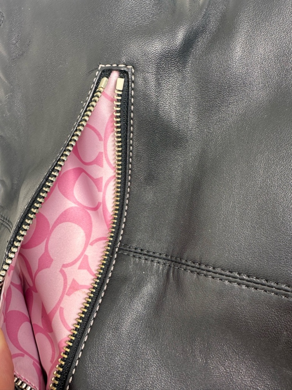 Coach Black Leather Turnlock Clutch - Picture 4 of 6